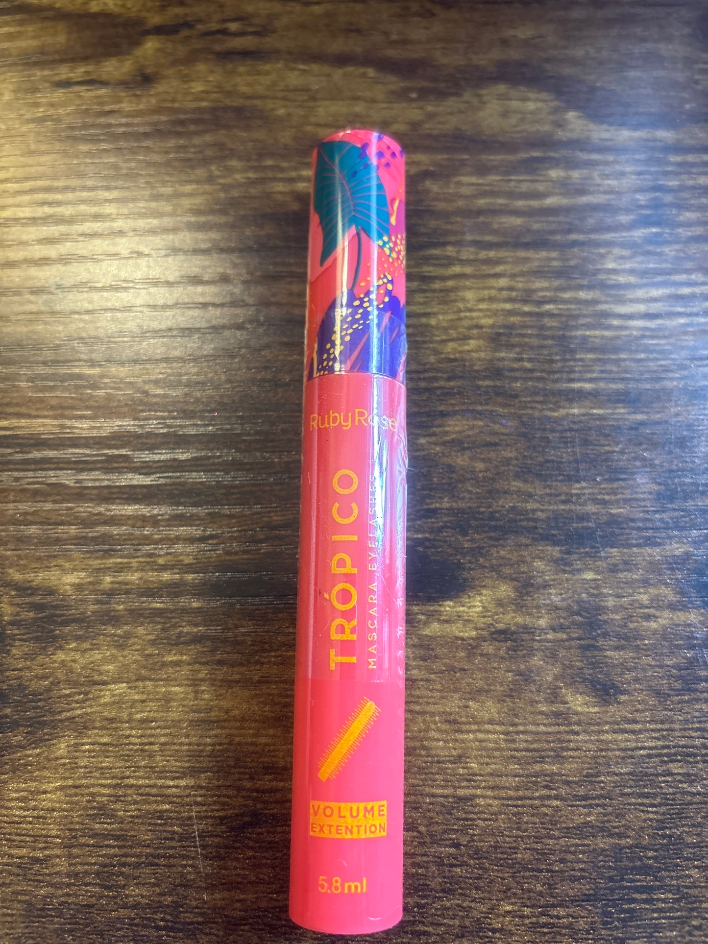 Ruby Rose Tropico Mascara